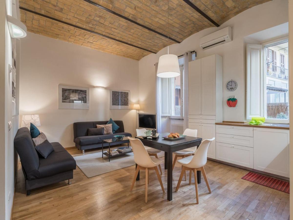The Best Rent - Elegant Flat Near Colosseum Rome Extérieur photo
