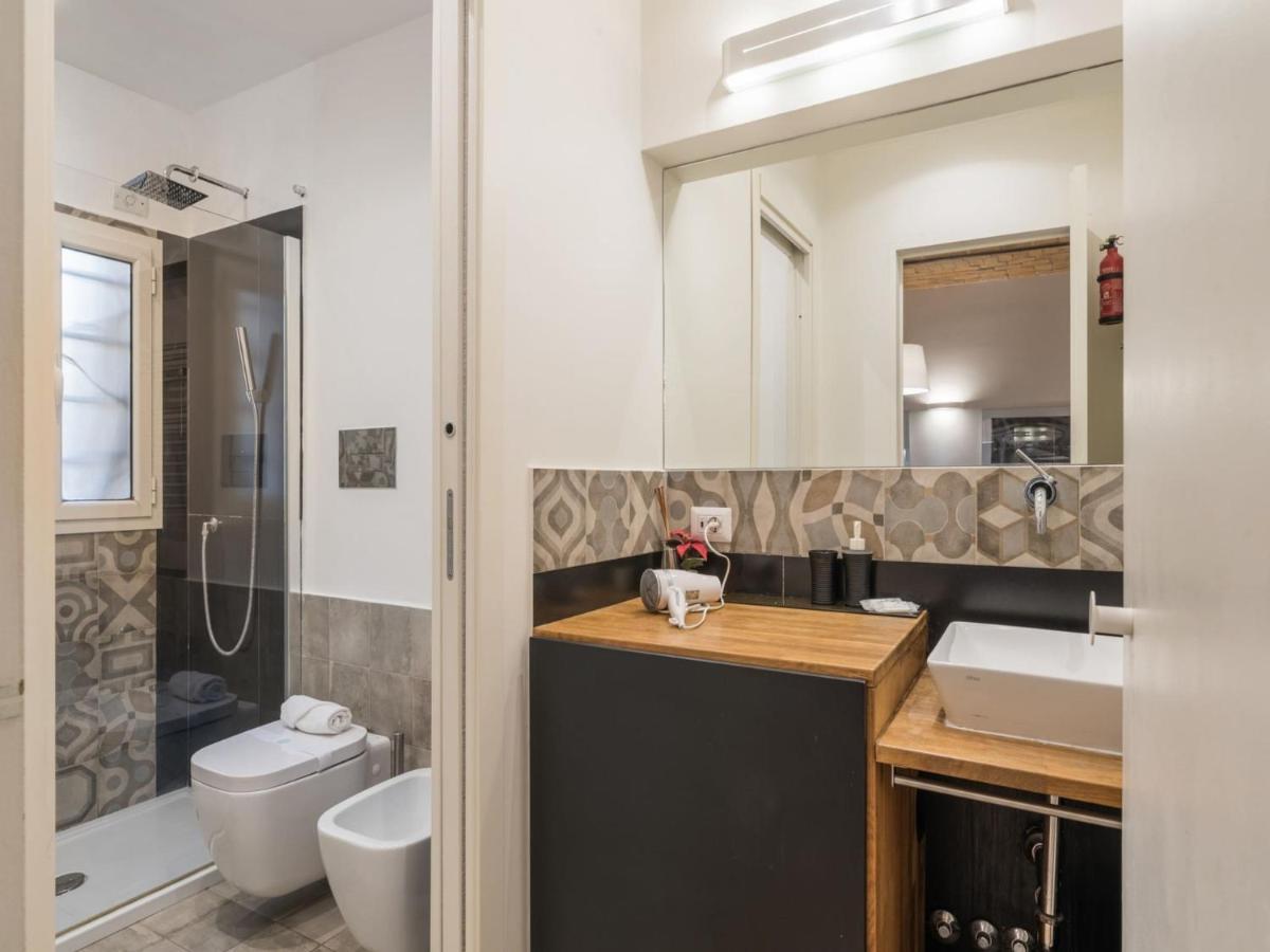 The Best Rent - Elegant Flat Near Colosseum Rome Extérieur photo